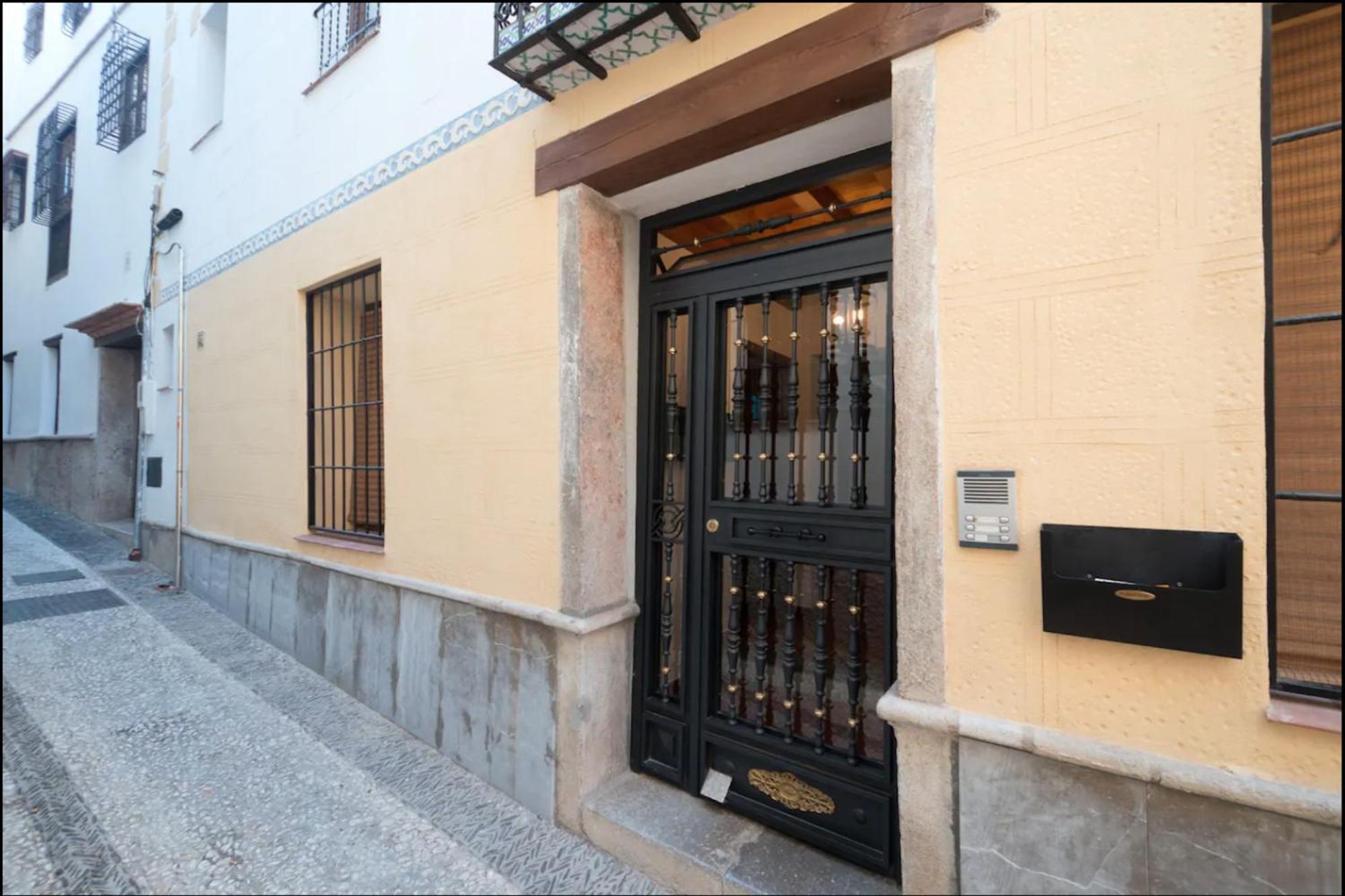 Apartamentos Centro Historico A Los Pies De La Alhambra Grenade Extérieur photo